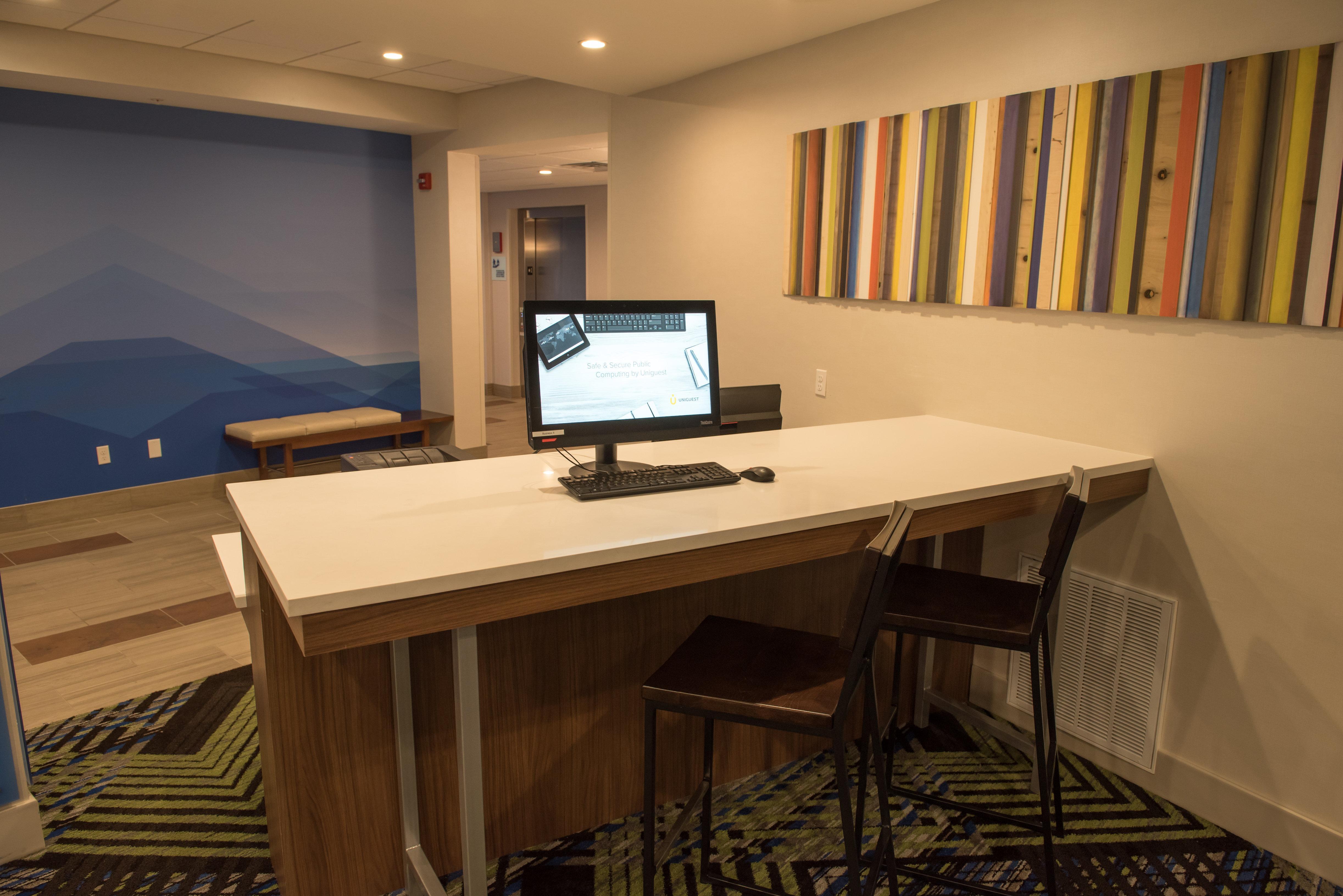 Holiday Inn Express & Suites - Fort Wayne North By Ihg Sunnybrook Acres Dış mekan fotoğraf