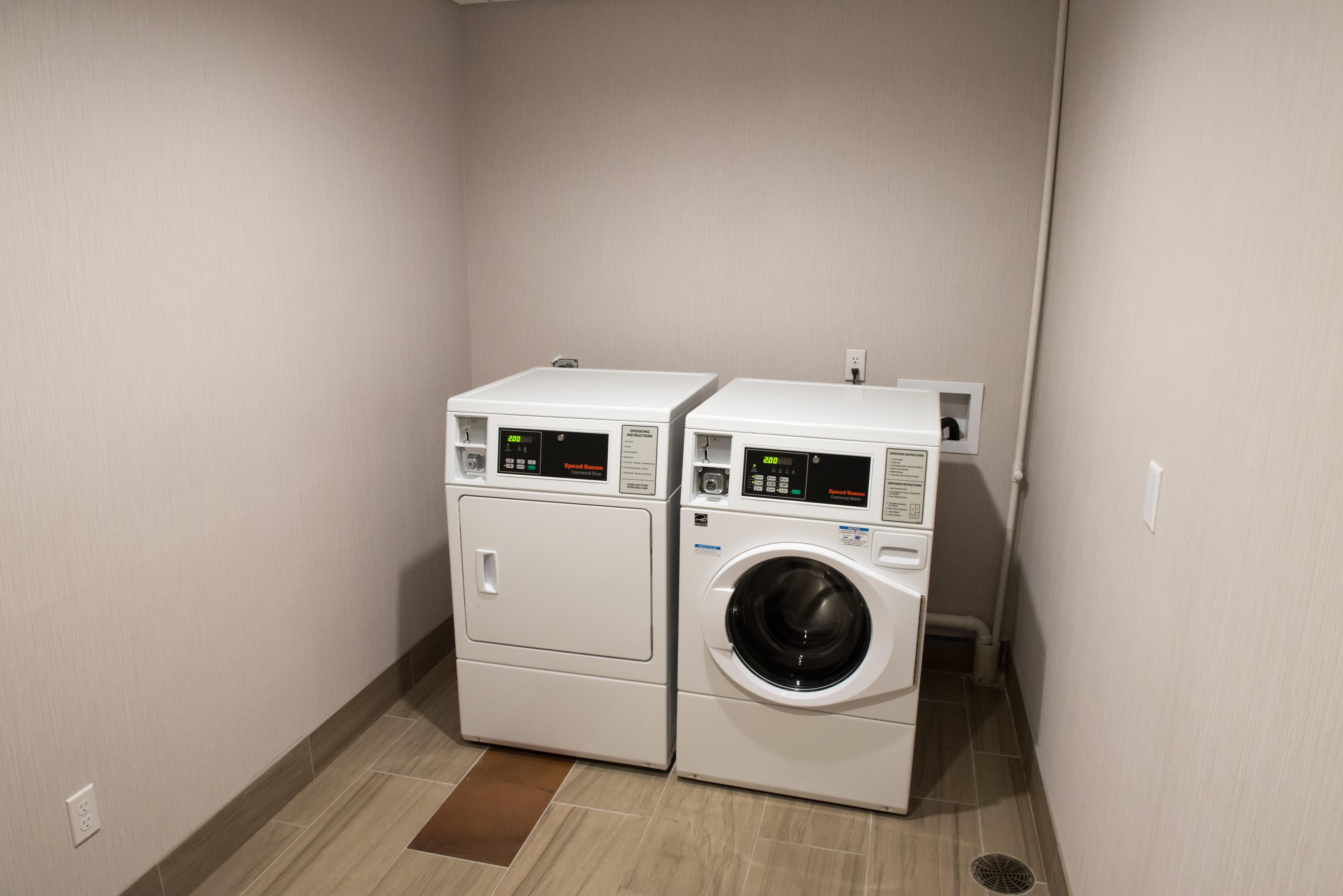 Holiday Inn Express & Suites - Fort Wayne North By Ihg Sunnybrook Acres Dış mekan fotoğraf